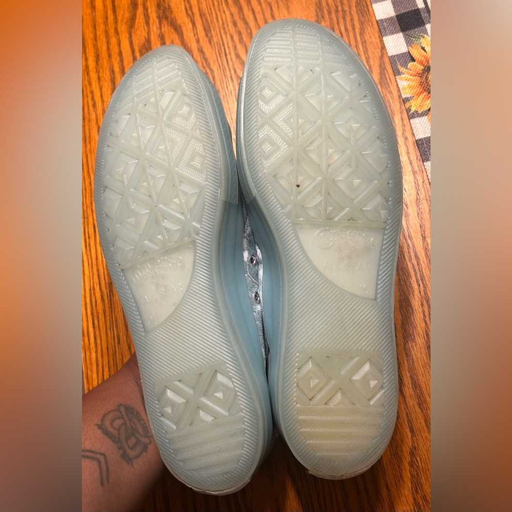 Blue Converse - Picture 3 of 4